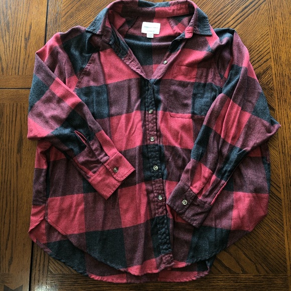 American Eagle Outfitters Tops - NWOT American Eagle oversized Flannel size XS